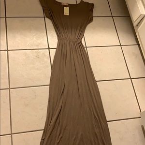Krisp brand NWT super cute and comfy maxi dress
